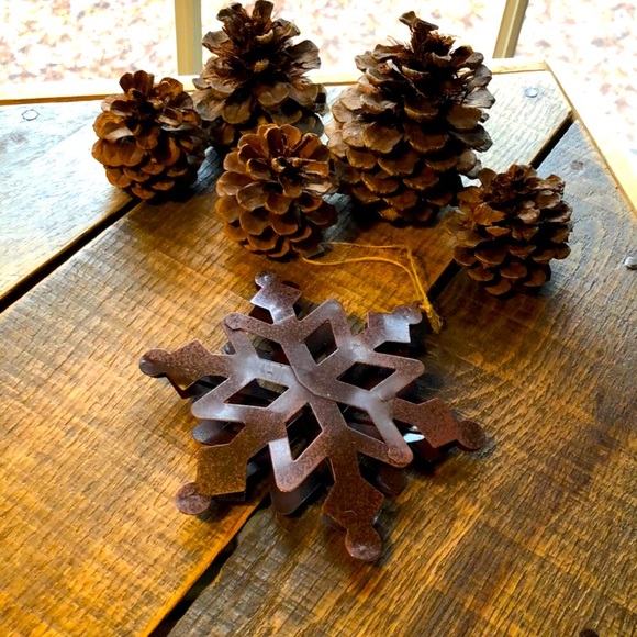 Rustic Christmas Holiday ornament 2 - Picture 1 of 4
